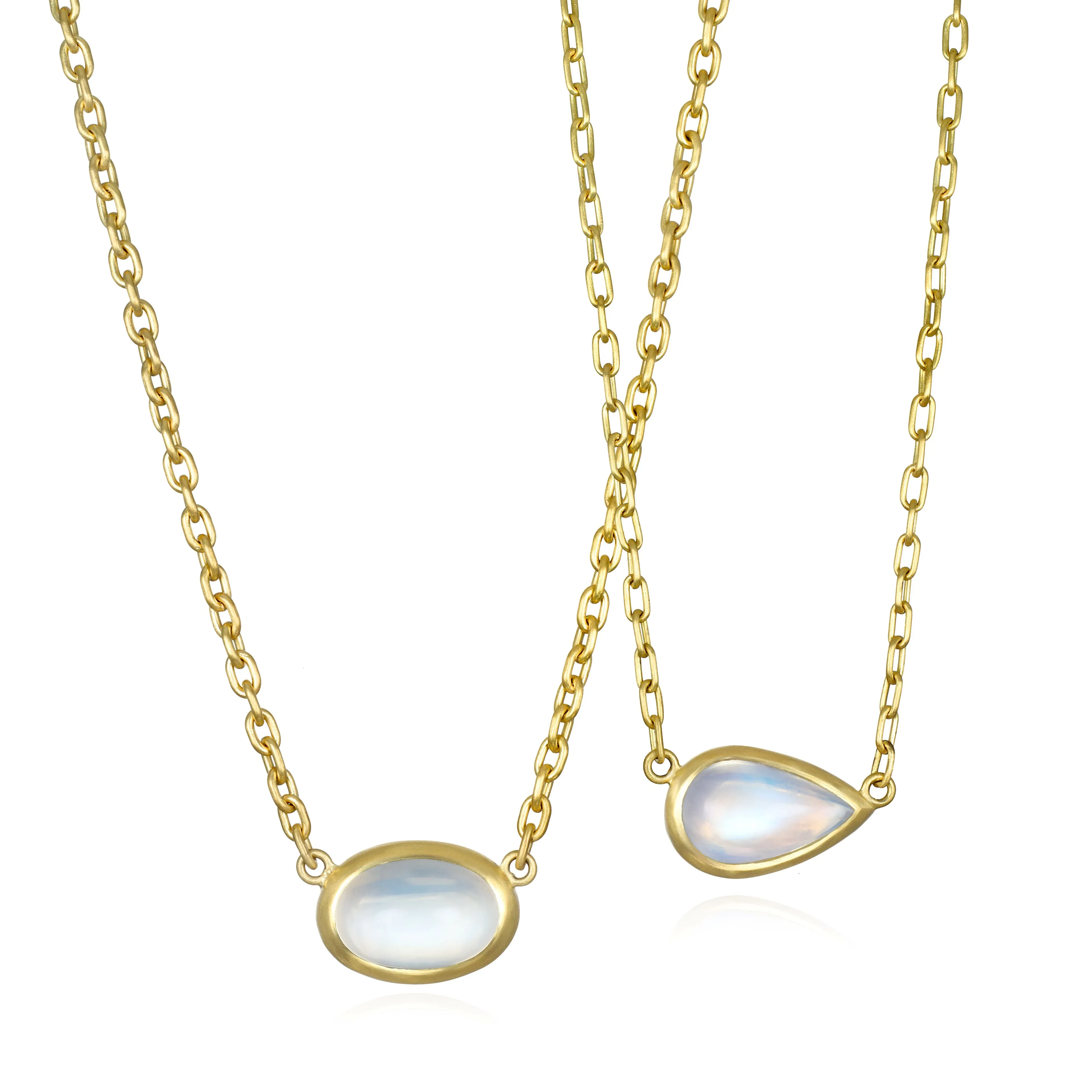 18 Karat Gold Oval Ceylon Moonstone Necklace - 18.07 carats