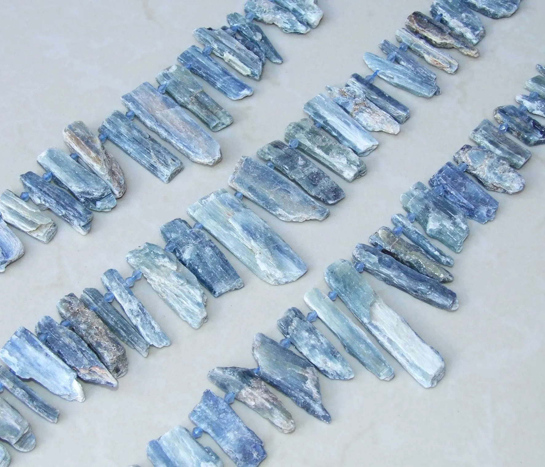 Aquamarine Slice Beads, Slab, Green, Blue, Natural Aquamarine Stone, Gemstone Beads, Aquamarine Pendant, Slightly Graduated, 15mm to 28mm S2