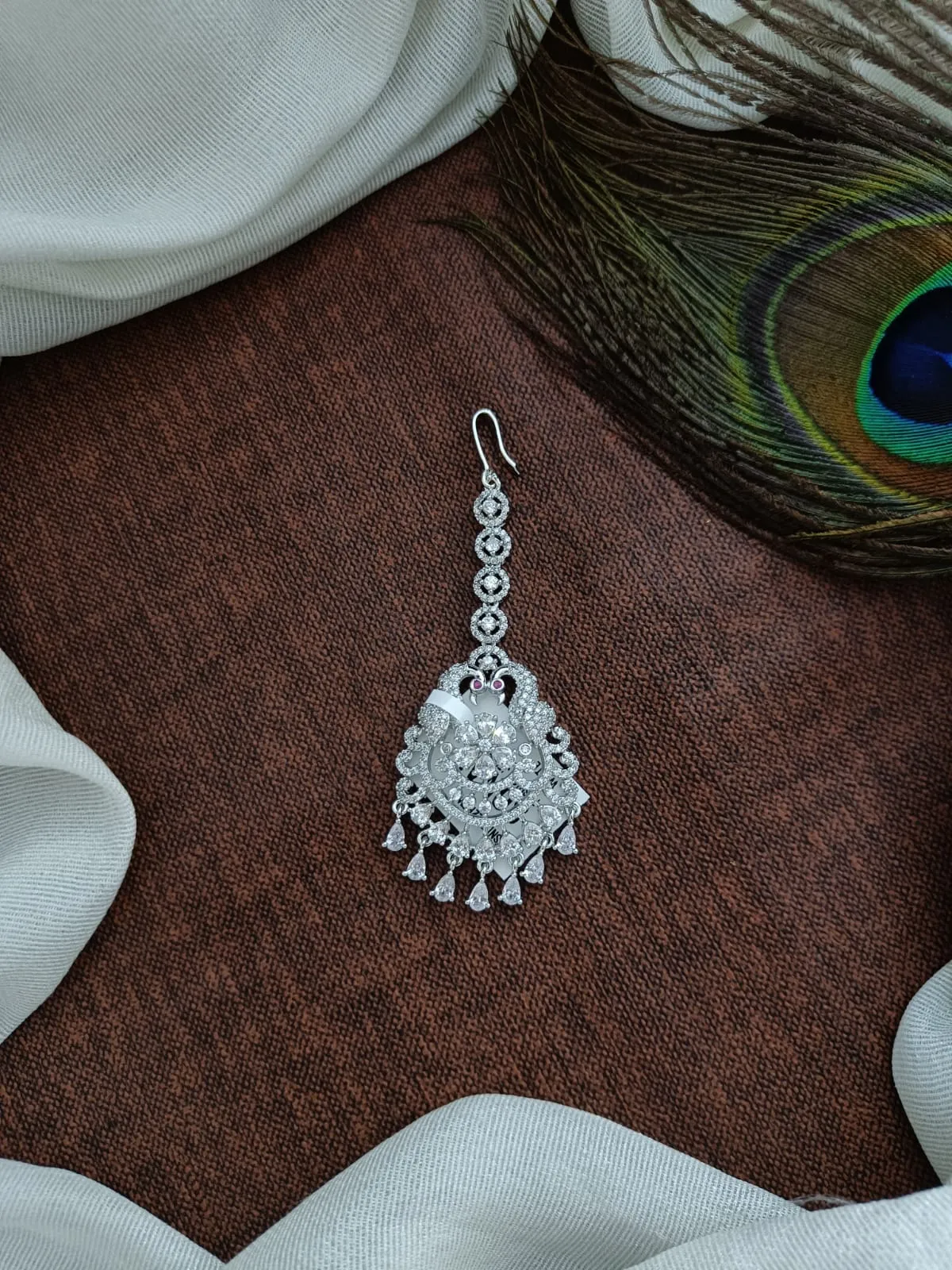 Attractive Ad & Zircon Stones Tikka