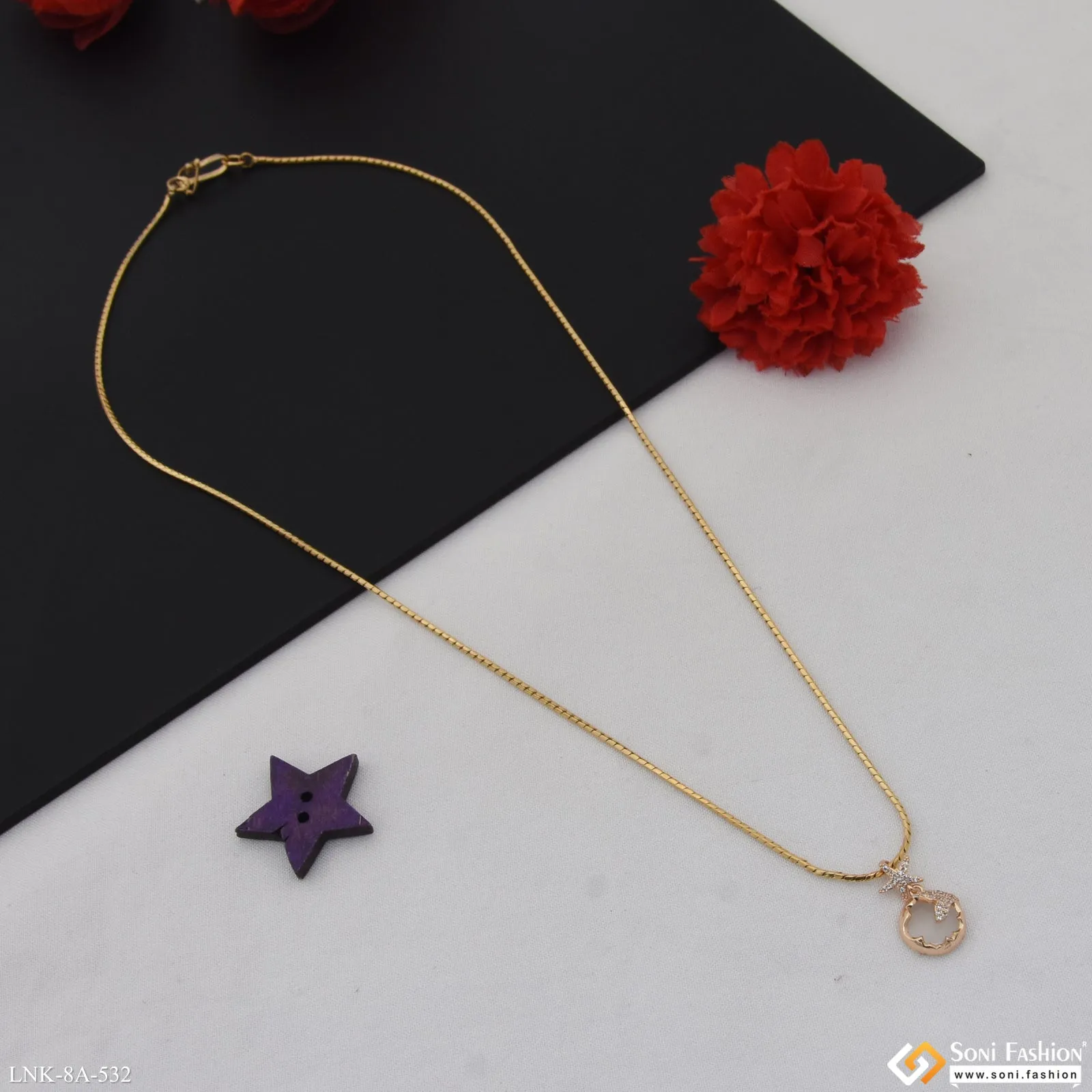 Beautiful Design Gold Plated Chain Pendant for Ladies - Style A532