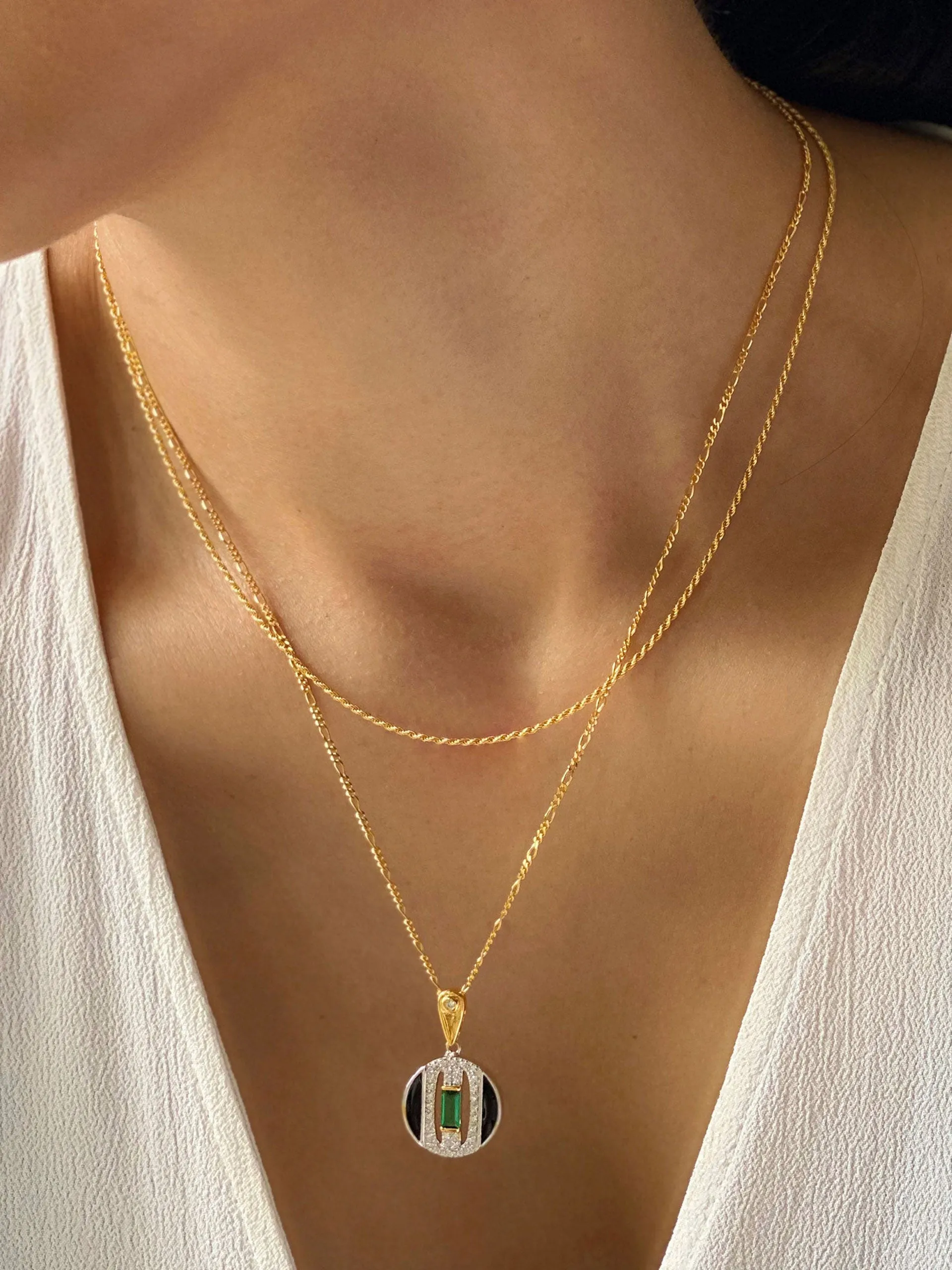 Daphne necklace on figaro chain