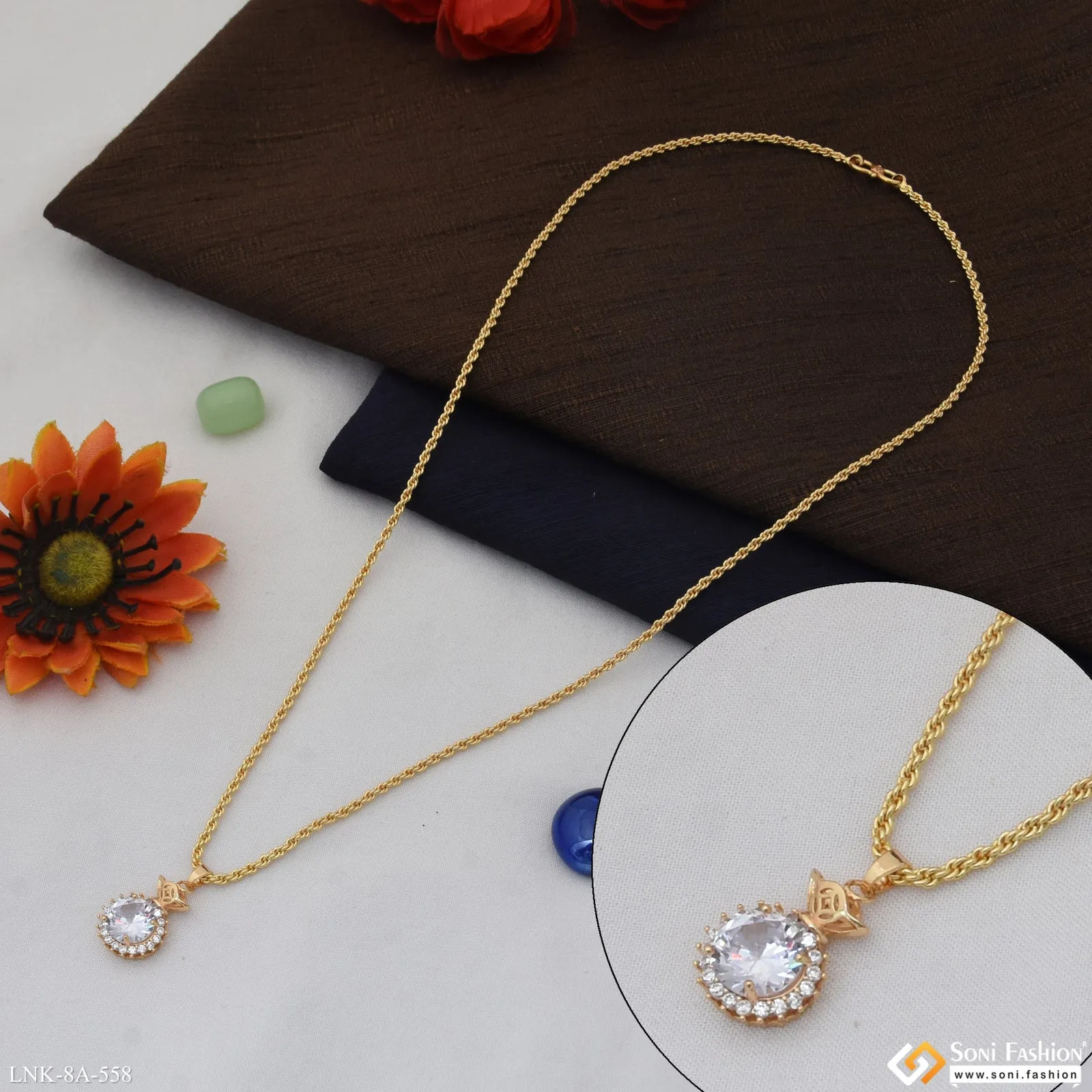Eye-Catching Design Gold Plated Chain Pendant for Ladies - Style A558