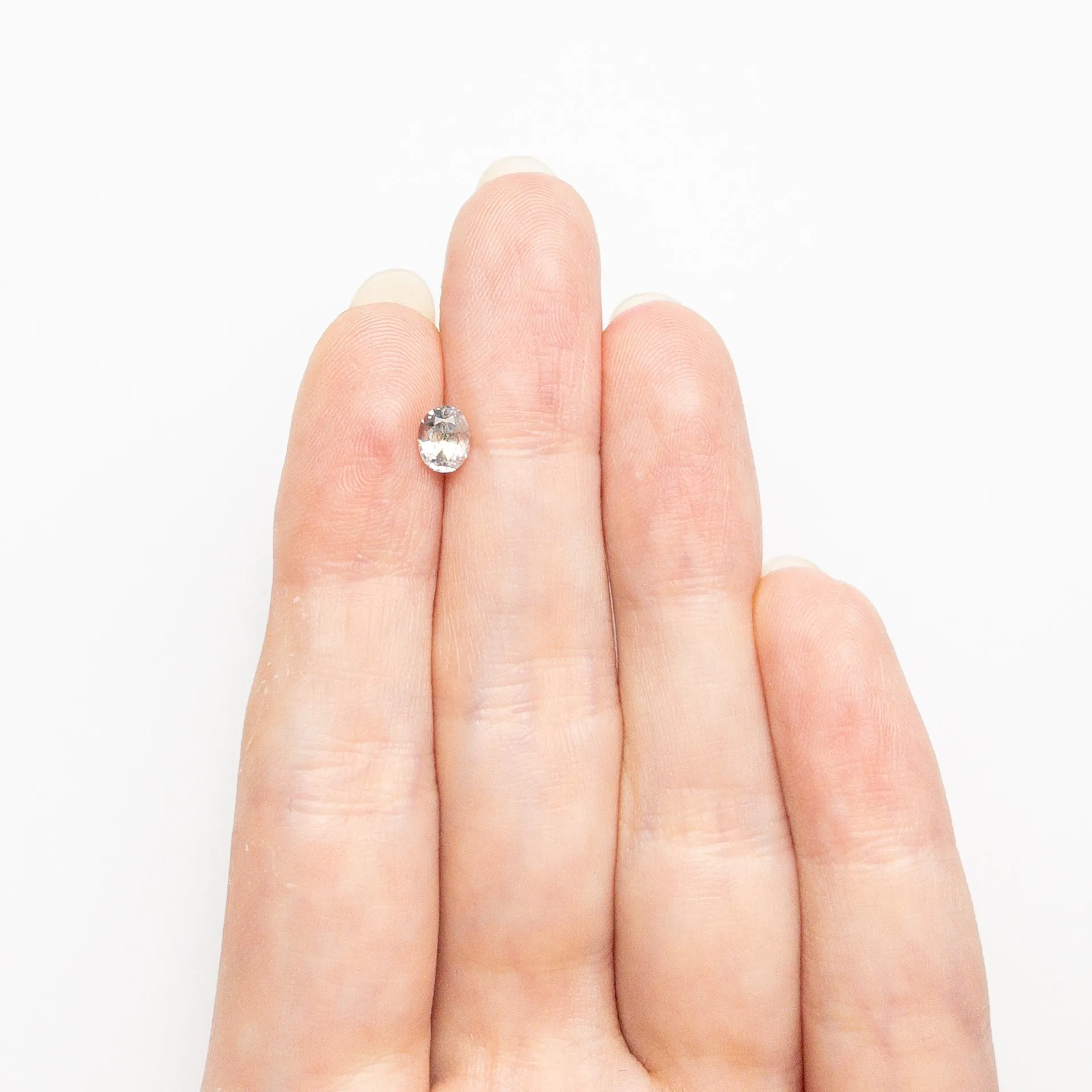 Green Brilliant Sapphire - 0.64ct Oval