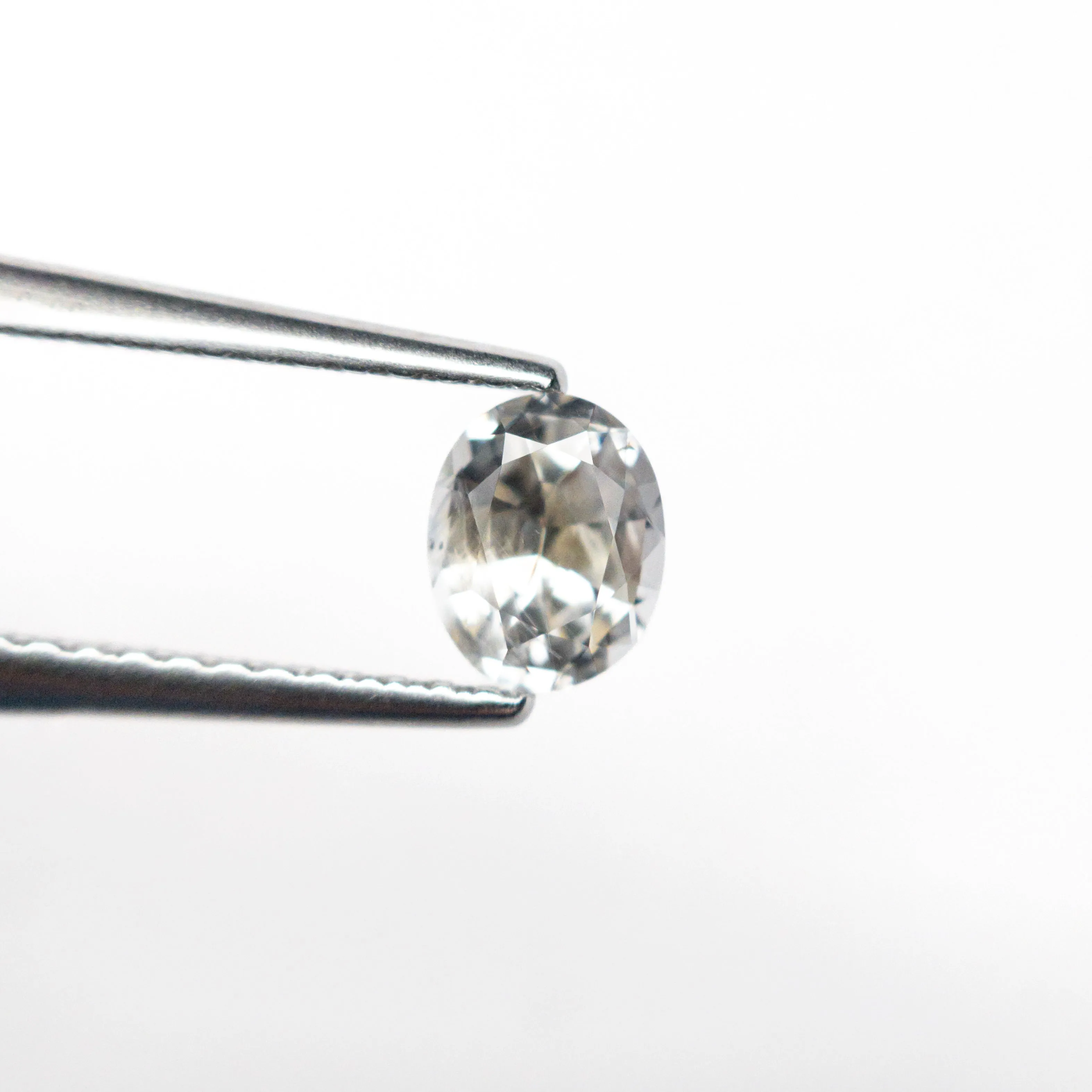 Green Brilliant Sapphire - 0.64ct Oval