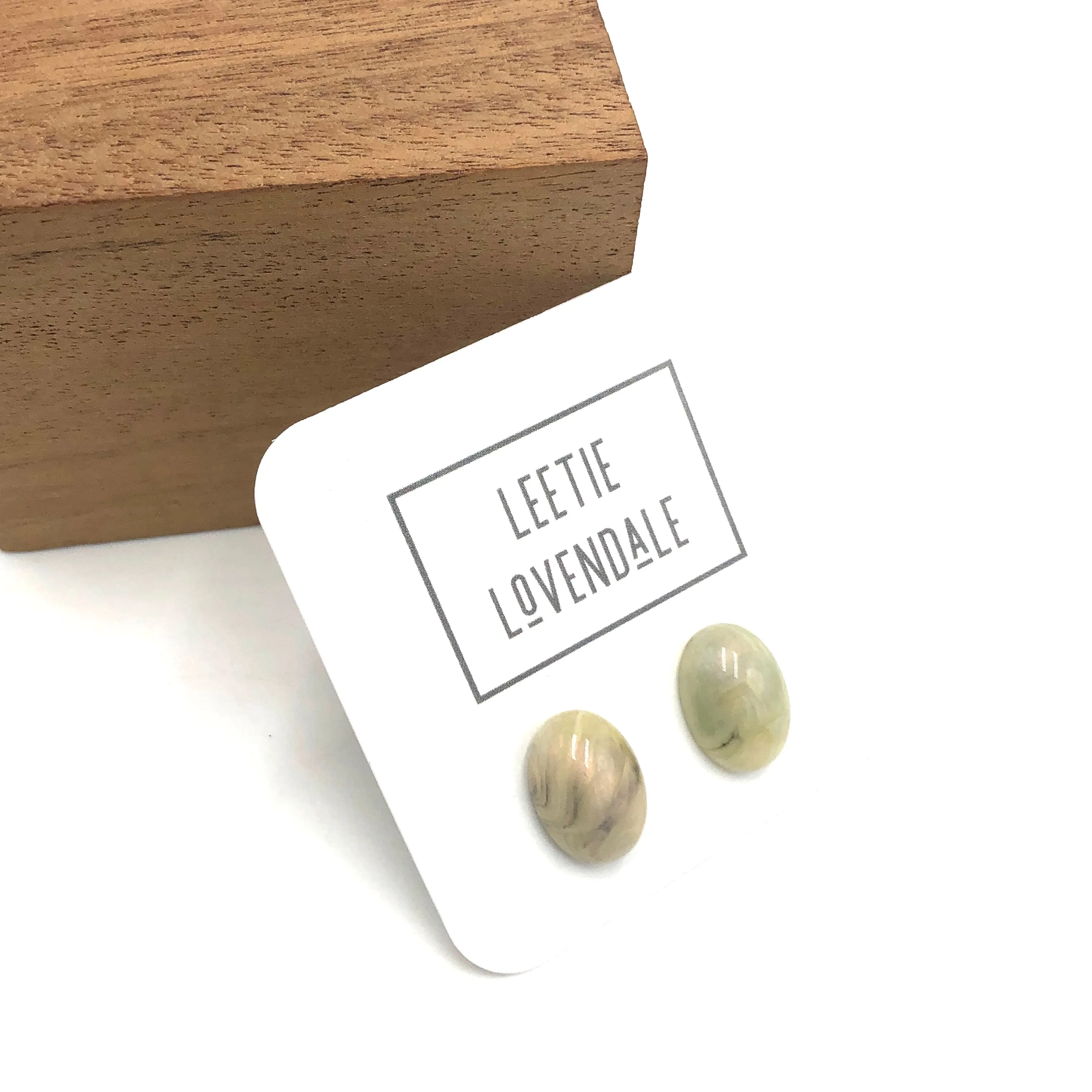 Jade Grey Aurora Oval Stud Earrings *