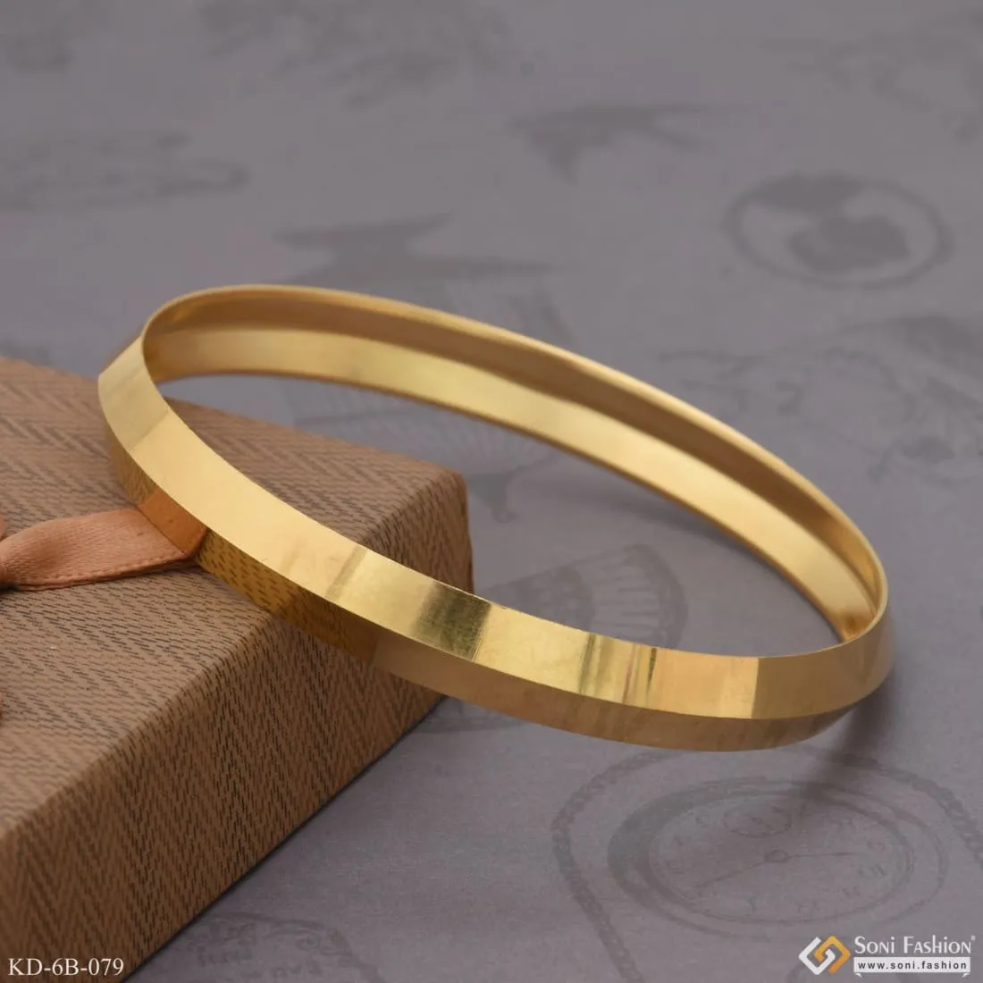 Kada Chic Design Superior Quality Gold Plated Punjabi Kada for Men - Style B079