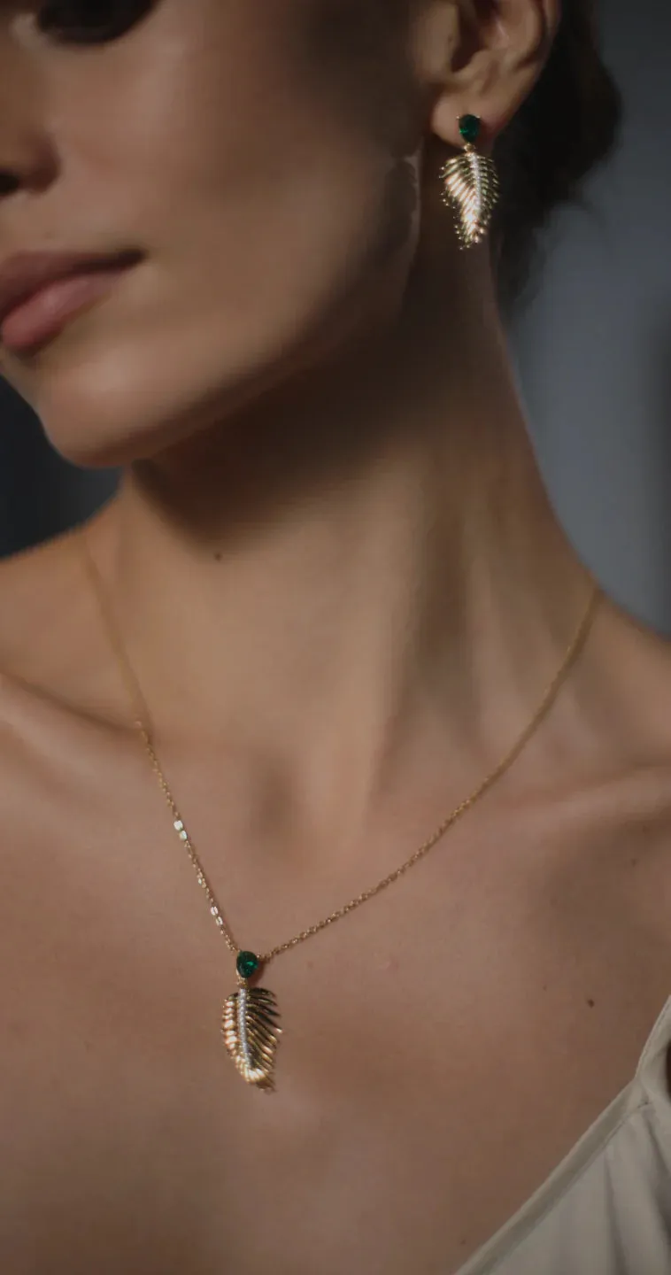 Palma Emerald Stone Necklace