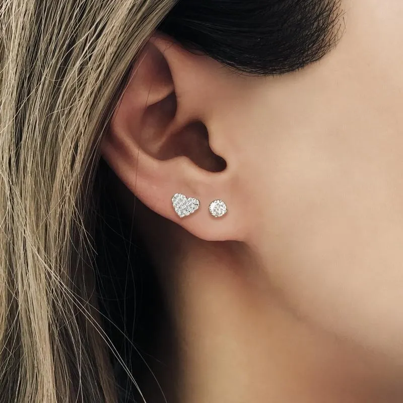 Round Stud