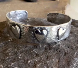SH01BC Silver Heart Bracelet Cuff