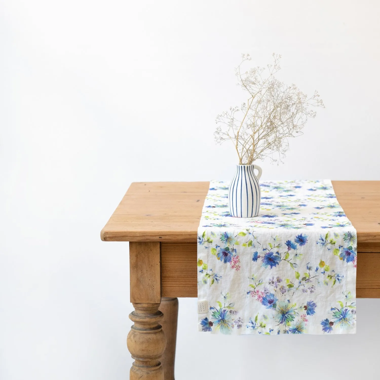 White Flowers Linen Table Runner